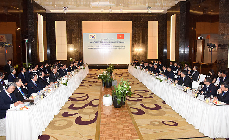 Quang cảnh buổi tọa đàm. (Ảnh: TRẦN HẢI)