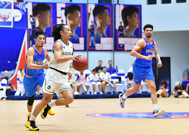 Thế nhưng với mục tiêu buộc phải giành chiến thắng khi các đối thủ xếp trên là Thang Long Warriors và Nha Trang Dolphins đều có được kết quả thuận lợi ở các trận đấu trước, đội bóng đến từ thành phố Cần Thơ bất ngờ vùng dậy khi Hanoi Buffaloes chủ động giảm nhịp độ của trận đấu khi cho các cầu thủ trẻ có mặt trên sân nhiều hơn.