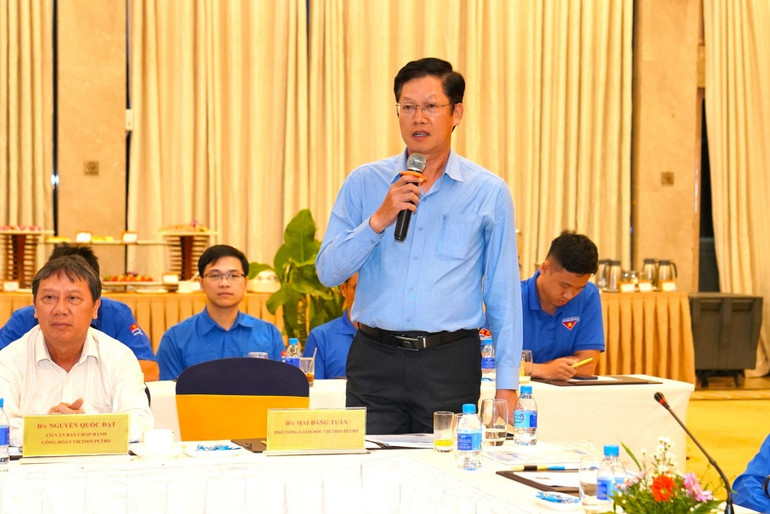 Đồng chí Mai Đăng Tuấn - Phó Tổng giám đốc Vietsovpetro phát biểu chỉ đạo tại hội thảo.