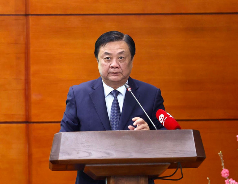 Bộ trưởng Nông nghiệp và Phát triển nông thôn Lê Minh Hoan báo cáo tổng kết công tác năm 2022 và triển khai nhiệm vụ năm 2023.