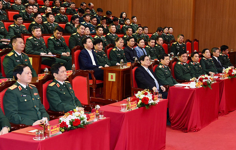 Thủ tướng Phạm Minh Chính và các đại biểu tham dự buổi làm việc. Thủ tướng Phạm Minh Chính và các đại biểu tham dự buổi làm việc.