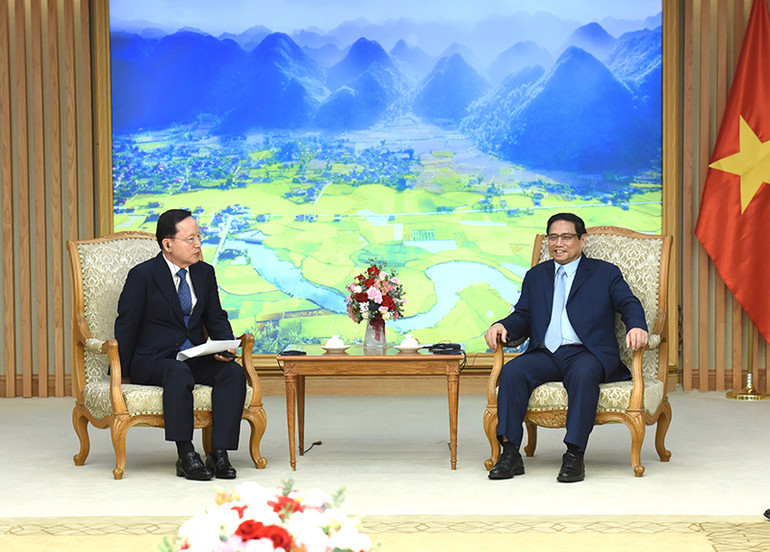 Thủ tướng Phạm Minh Chính tiếp ông Park Hark Kyu. (Ảnh: TRẦN HẢI)