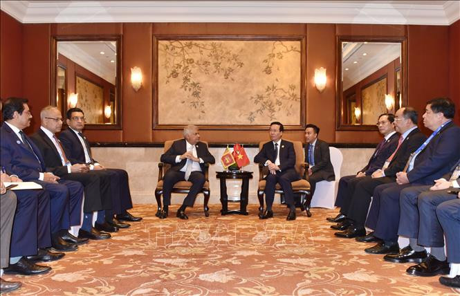 Chủ tịch nước Võ Văn Thưởng gặp Tổng thống Sri Lanka Ranil Wickremesinghe. (Ảnh: TTXVN)