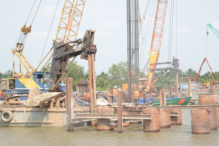 Công trình thi công cầu Mỹ Tho thuộc dự án cầu Rạch Miễu 2.