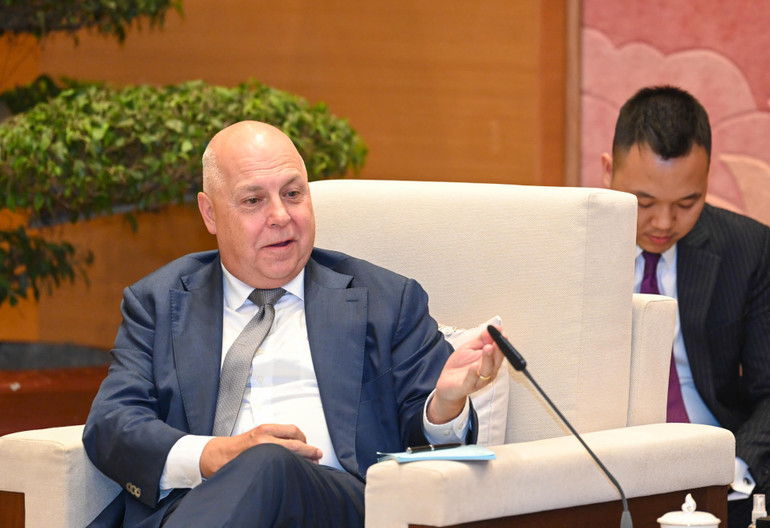 Bộ trưởng Ngân khố bang Victoria Tim Pallas phát biểu tại buổi tiếp.