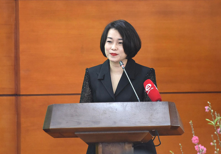 Chị Nguyễn Thị Phương Tổng giám đốc công ty WinCommerce - Tập đoàn Masan trình bày tham luận.