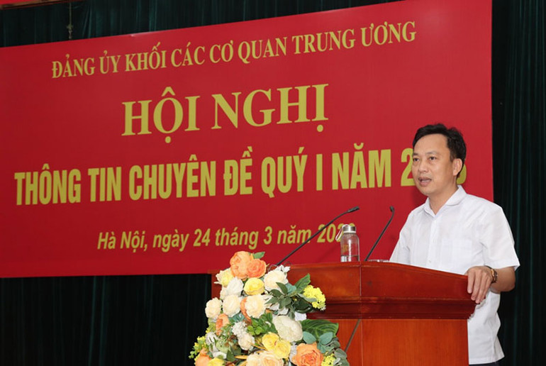 Phó Bí thư Đảng ủy Khối các cơ quan Trung ương Lại Xuân Lâm kết luận hội nghị.