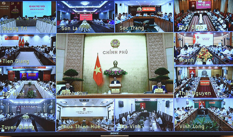 Hội nghị diễn ra dưới hình thức trực tiếp và trực tuyến. Hội nghị diễn ra dưới hình thức trực tiếp và trực tuyến.