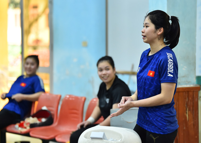 Phần lớn các vận động viên Cử tạ tham dự SEA Games 32 còn khá trẻ. Đối với họ cơ hội được có mặt trong ngày hội thể thao khu vực là động lực lớn nhất để họ quyết tâm vượt lên chính mình trong các buổi tập.