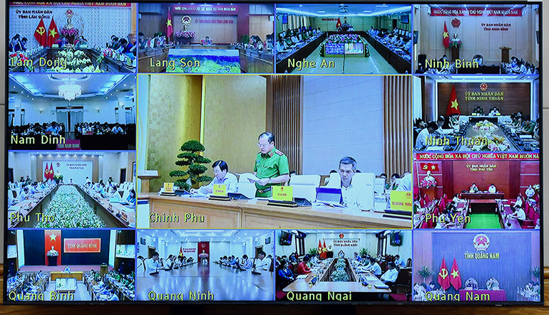 Hội nghị được tiến hành theo hình thức trực tiếp và trực tuyến toàn quốc. Hội nghị được tiến hành theo hình thức trực tiếp và trực tuyến toàn quốc.