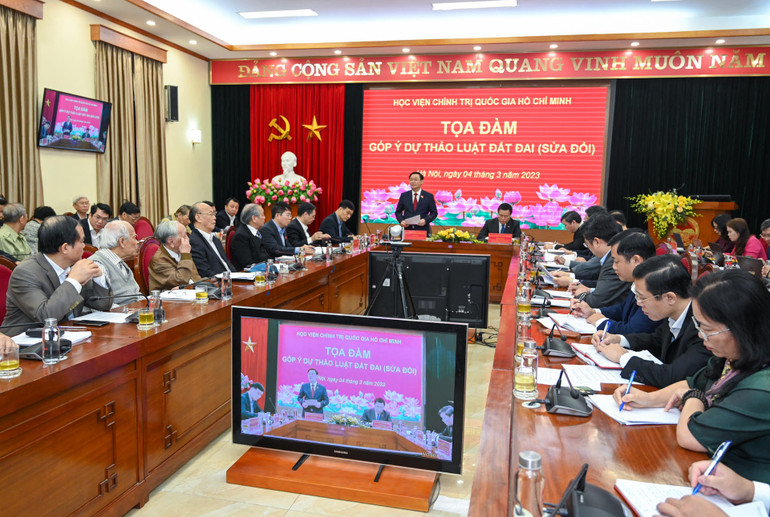 Quang cảnh buổi tọa đàm tại Học viện Chính trị quốc gia Hồ Chí Minh.