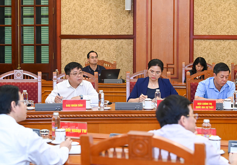 Đại diện các ban đảng, 4 văn phòng, các đảng ủy, cơ quan, đoàn thể ở Trung ương dự hội nghị. (Ảnh: Duy Linh)