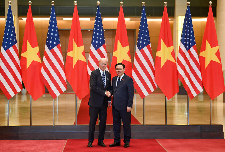 Chủ tịch Quốc hội Vương Đình Huệ và Tổng thống Hoa Kỳ Joe Biden tại buổi hội kiến.