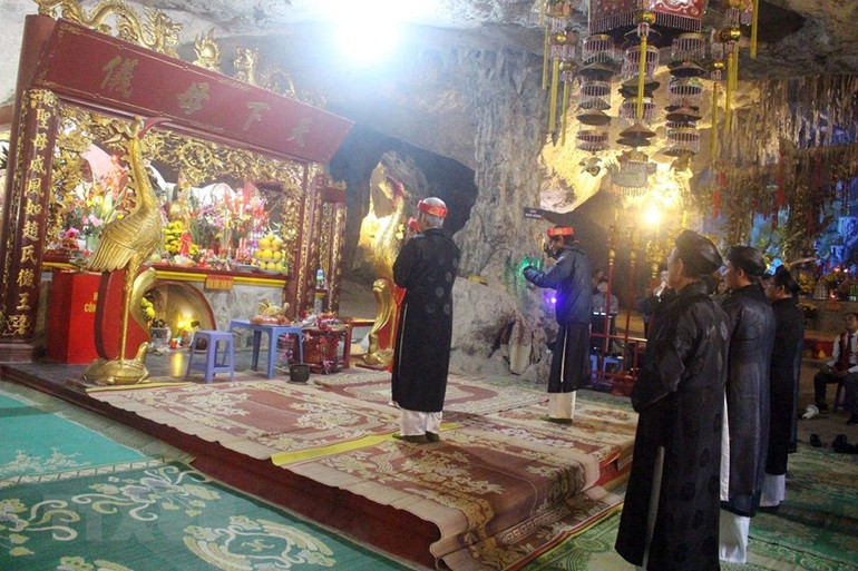 Hoạt động tế lễ trong ngày hội chùa Tam Thanh (15 tháng Giêng) năm 2023. (Ảnh: TTXVN phát)