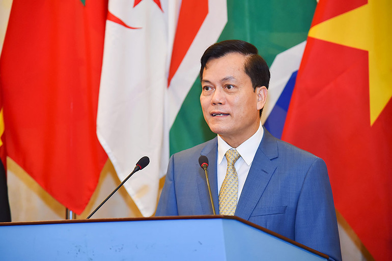 Thứ trưởng Hà Kim Ngọc phát biểu tại sự kiện. Ảnh: Bộ Ngoại giao