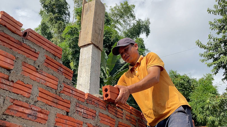 Được hỗ trợ vốn thực hiện các mô hình, nhiều gia đình nghèo ở Mường Ảng đã thoát nghèo, vươn lên làm chủ cuộc sống.