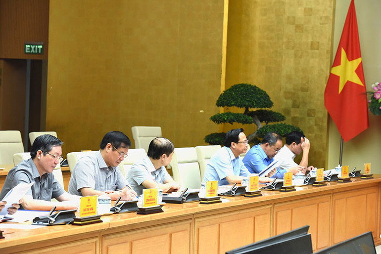 Các đại biểu tham dự Phiên họp. (Ảnh: TRẦN HẢI)