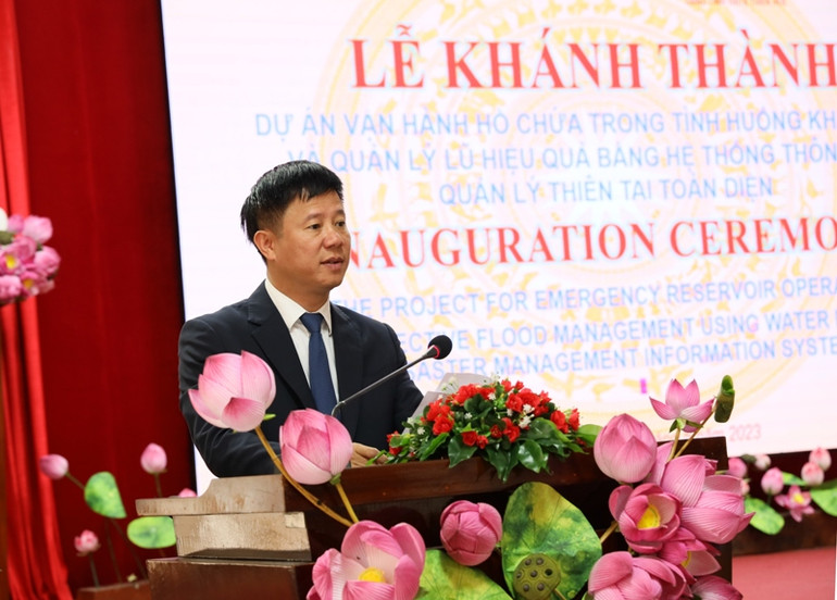 Ông Phạm Đức Luận, Cục trưởng Cục Quản lý đê điều và Phòng, chống thiên tai, Ủy viên Thường trực, Chánh Văn phòng Ban Chỉ đạo quốc gia về phòng, chống thiên tai phát biểu tại buổi lễ khánh thành.