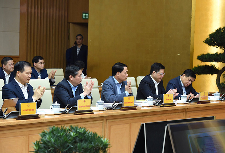 Đại diện lãnh đạo các bộ, ban, ngành tham dự hội nghị. (Ảnh: TRẦN HẢI)