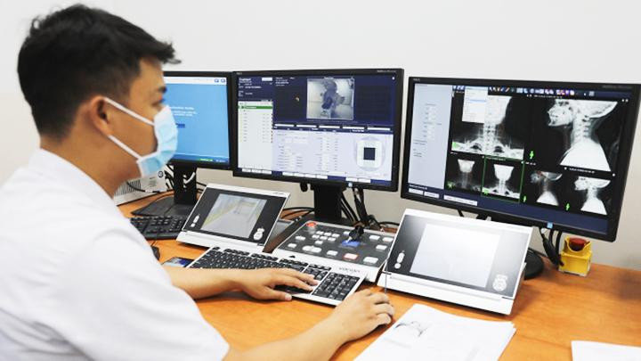 TP Hồ Chí Minh đang gặp nhiều khó khăn trong triển khai hệ thống y tế thông minh. Ảnh: KIÊN SƠN