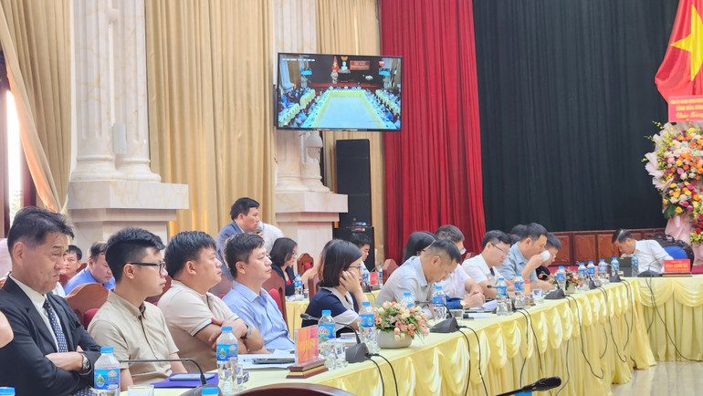 Các doanh nghiệp, nhà đầu tư dự hội nghị.