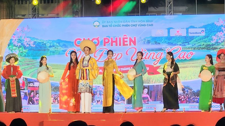 Nhiều chương trình nghệ thuật đặc sắc tại Lễ khai mạc.