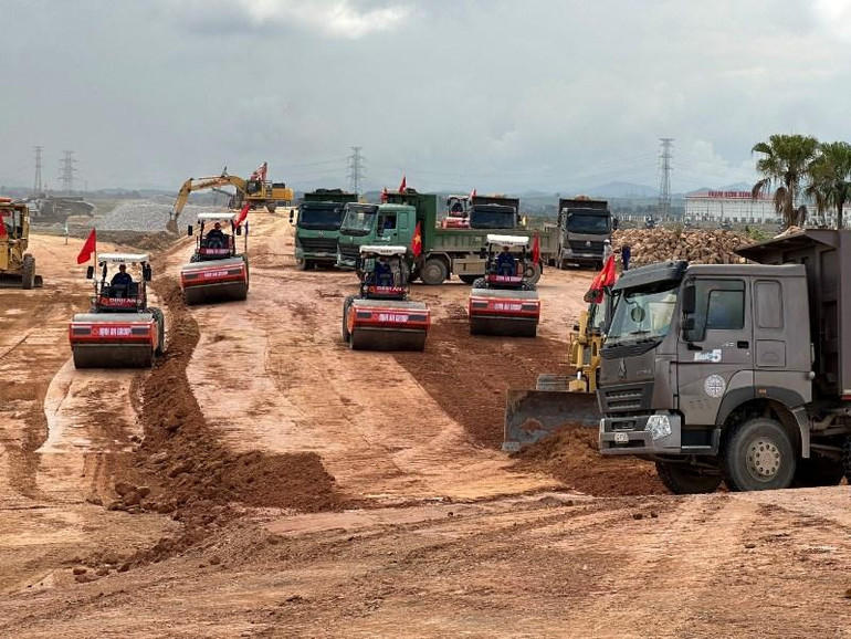 Các nhà thầu thi công dự án Nghi Sơn-Quốc lộ 45.