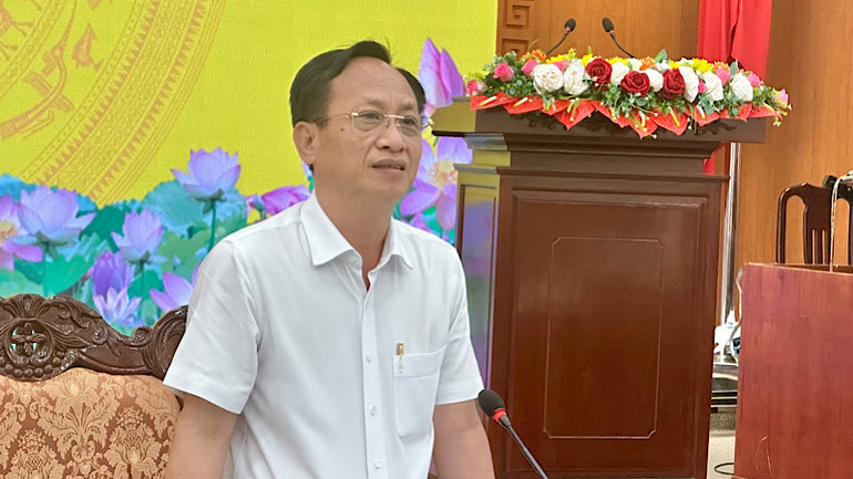 Chủ tịch Ủy ban nhân dân tỉnh Bạc Liêu Phạm Văn Thiều chỉ đạo các cơ quan chức năng trong tỉnh cần sớm giải quyết dứt điểm những vụ việc sai phạm, tiêu cực do các cơ quan báo chí phát hiện, phản ánh. (Ảnh: Trọng Duy)
