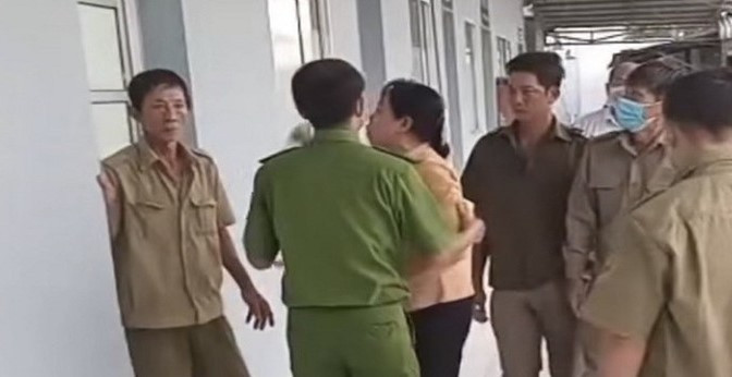 Chính quyền và các cơ quan chức năng huyện Phước Long kịp thời có mặt, ổn định tình hình tại Trung tâm Y tế huyện này.