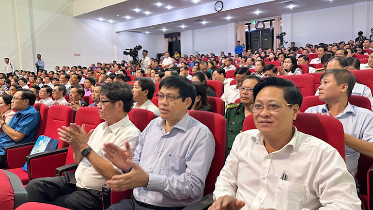 Quang cảnh tại buổi lễ. (Ảnh: TRỌNG DUY)