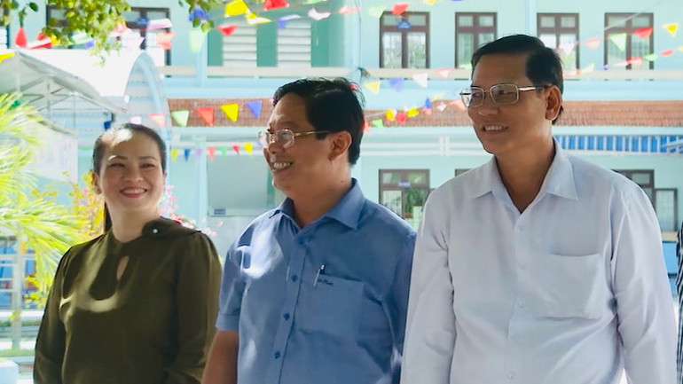 Lãnh đạo thành phố Bạc Liêu đến các xã ven biển, vùng đồng bào dân tộc Khmer kiểm tra công tác chuẩn bị các mặt cho năm học mới 2023-2024.