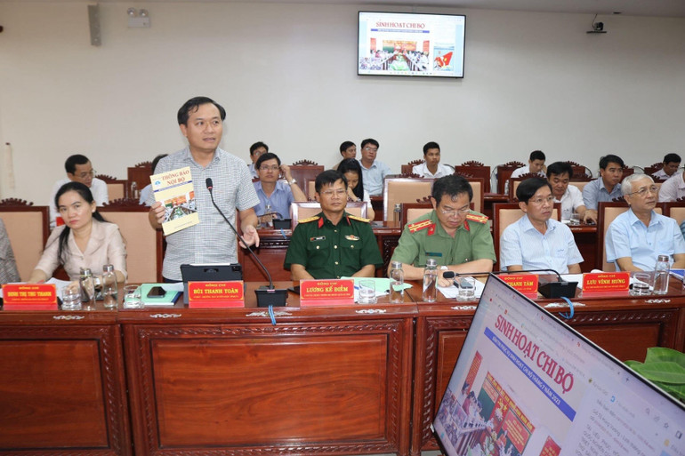 Phát biểu tham luận của đồng chí Bùi Thanh Toàn, Trưởng Ban Tuyên giáo Tỉnh ủy Phú Yên về đổi mới nâng cao chất lượng sinh hoạt chi bộ.