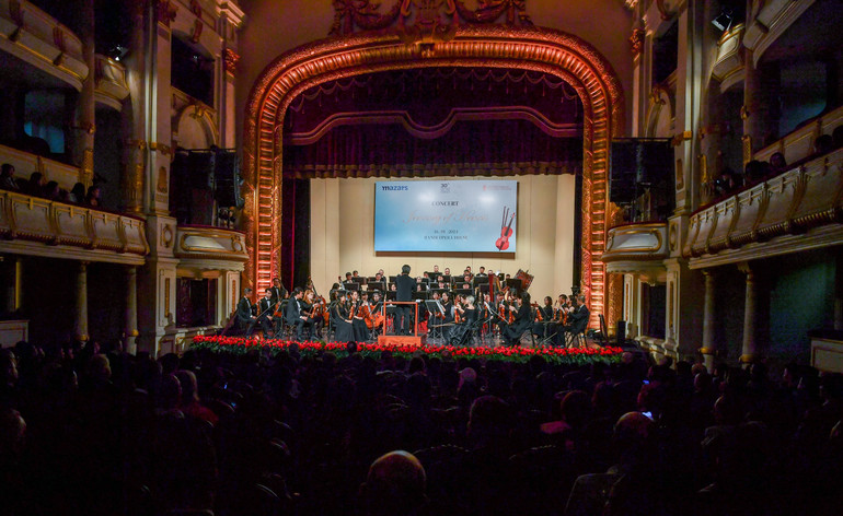 Khán giả đã được sống trong một đêm nghệ thuật đỉnh cao. (Ảnh: Thành Đạt) Khán giả đã được sống trong một đêm nghệ thuật đỉnh cao. (Ảnh: Thành Đạt)