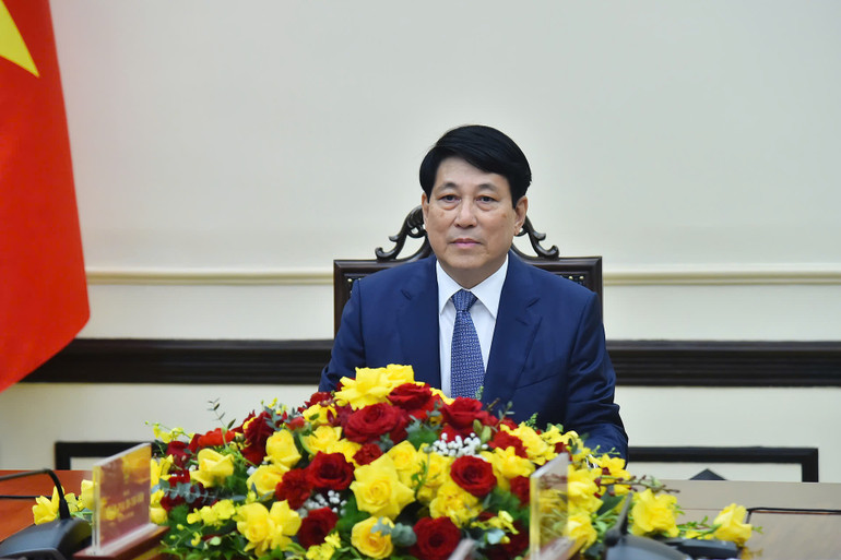 Chủ tịch nước Lương Cường tại cuộc hội đàm trực tuyến với Tổng Bí thư, Chủ tịch nước Lào Thongloun Sisoulith.