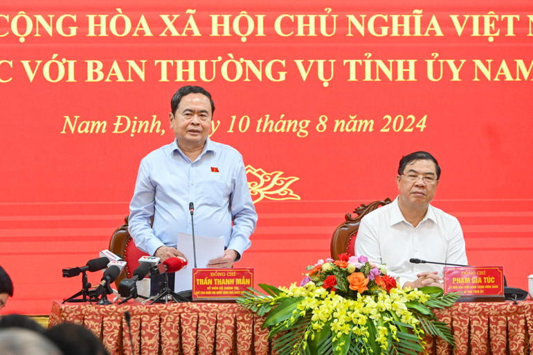 Chủ tịch Quốc hội Trần Thanh Mẫn phát biểu chỉ đạo tại buổi làm việc.