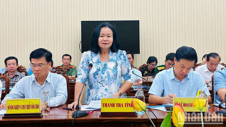 Chánh Thanh tra tỉnh Bạc Liêu Bùi Thanh Nguyên trả lời câu hỏi của phóng viên Báo Nhân Dân về vụ việc sai phạm liên quan đến đất đai, bồi thường giải tỏa dự án nêu trên ở địa phương thời gian qua. (Ảnh: TRỌNG DUY) Chánh Thanh tra tỉnh Bạc Liêu Bùi Thanh Nguyên trả lời câu hỏi của phóng viên Báo Nhân Dân về vụ việc sai phạm liên quan đến đất đai, bồi thường giải tỏa dự án nêu trên ở địa phương thời gian qua. (Ảnh: TRỌNG DUY)