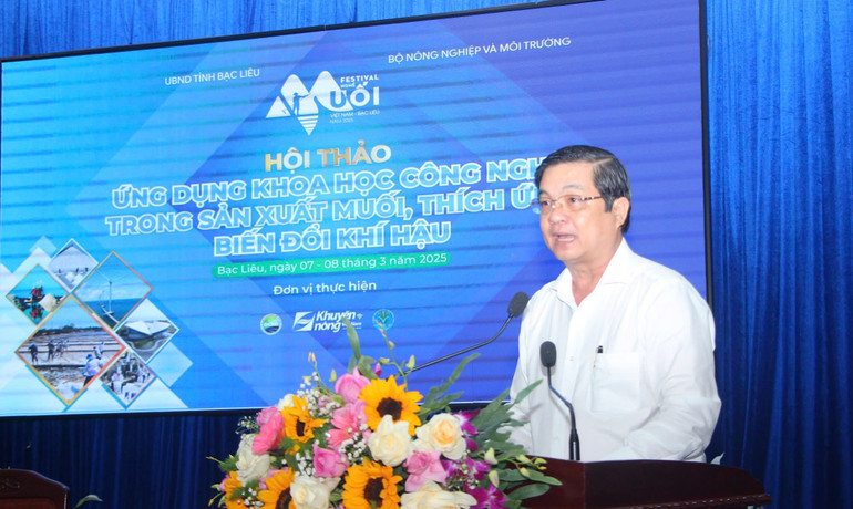 Phó Chủ tịch Ủy ban nhân dân tỉnh Bạc Liêu Huỳnh Chí Nguyện phát biểu tại Hội thảo.