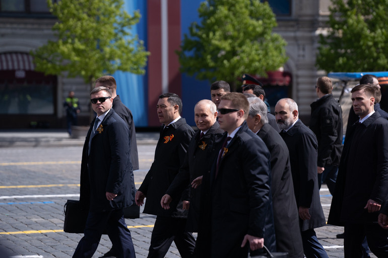 Tổng thống Nga V.Putin cùng các nhà lãnh đạo SNG. (Ảnh: THANH THỂ)