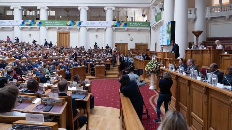 Quang cảnh Phiên toàn thể. (Ảnh: THANH THỂ) Quang cảnh Phiên toàn thể. (Ảnh: THANH THỂ)