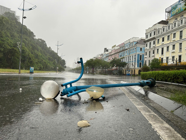 [Live] Bão số 3 di chuyển về phía Tây Bắc Bộ và suy yếu thành áp thấp nhiệt đới ảnh 89