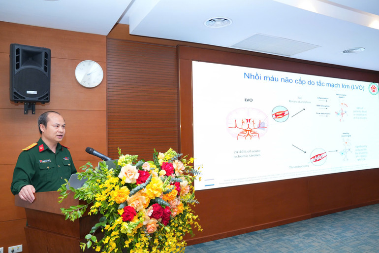 Thượng tá, Tiến sĩ, bác sĩ Nguyễn Trọng Tuyển, Chủ nhiệm Khoa Can thiệp Thần kinh, Viện Thần kinh, Bệnh viện Trung ương Quân đội 108, chia sẻ chuyên môn.