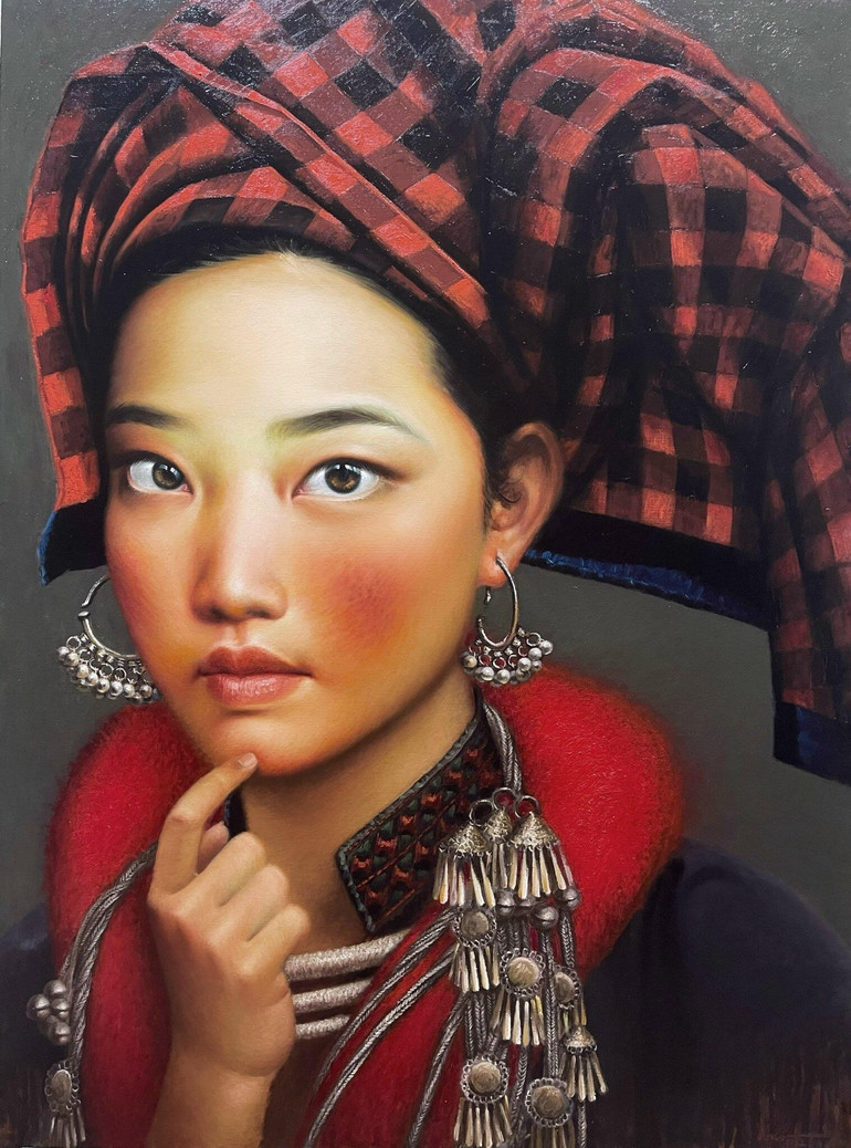 Hoạ sĩ Lê Thế Anh là người vẽ nhiều về đề tài chân dung người dân miền núi.