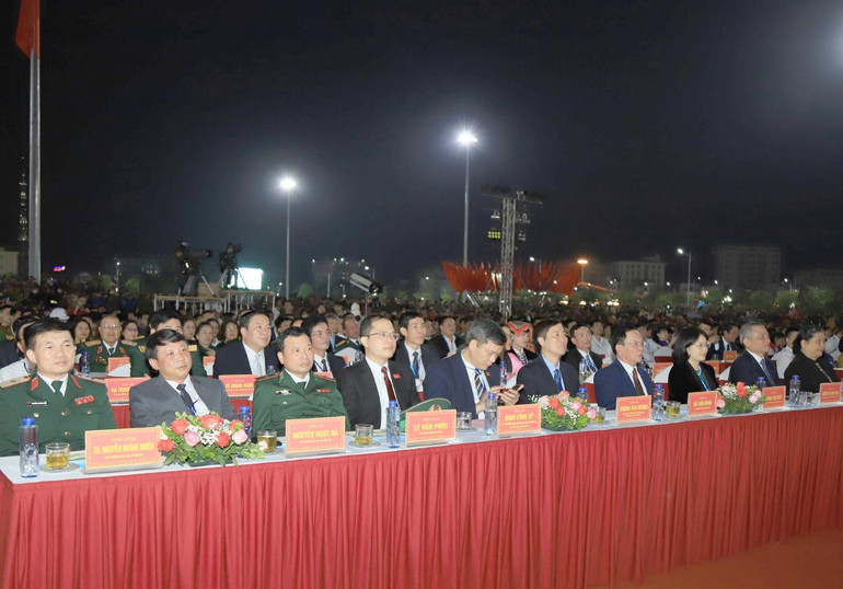 Các đại biểu tham dự lễ kỷ niệm. Các đại biểu tham dự lễ kỷ niệm.