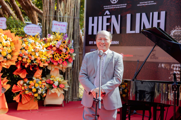 Giáo sư, Viện sĩ, họa sĩ Ngô Xuân Bính.