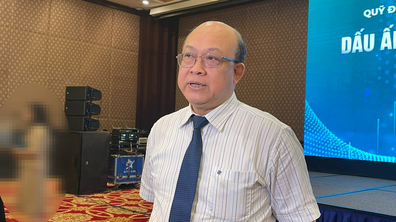 Phó Giáo sư, Tiến sĩ Huỳnh Quyết Thắng, Hiệu trưởng Đại học Bách khoa Hà Nội. Phó Giáo sư, Tiến sĩ Huỳnh Quyết Thắng, Hiệu trưởng Đại học Bách khoa Hà Nội.