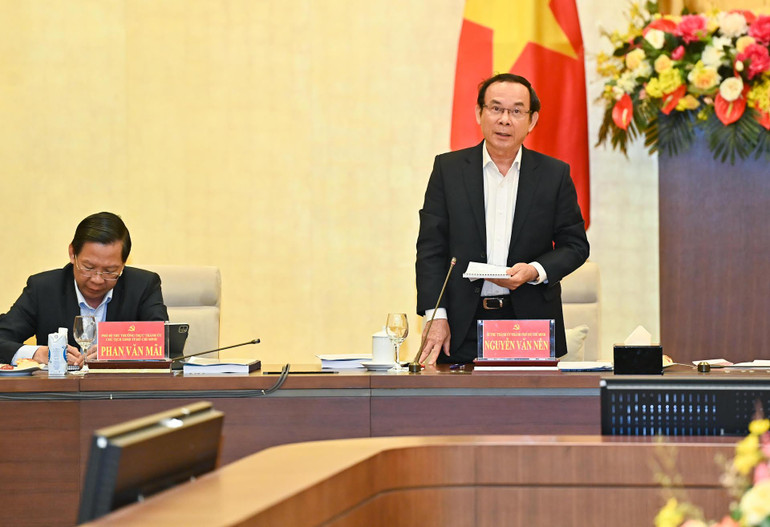 Bí thư Thành ủy Thành phố Hồ Chí Minh Nguyễn Văn Nên phát biểu tại buổi làm việc. (Ảnh: DUY LINH)