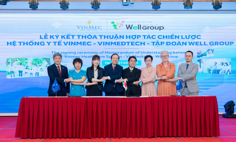 Đại diện Tập đoàn Vingroup ký kết thỏa thuận hợp tác với Tập đoàn Y tế Well Group (Nhật Bản).