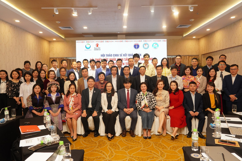 Các đại biểu tham dự hội thảo.