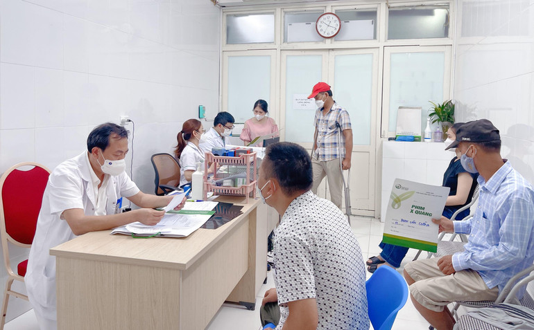 Quá tải tại một số bệnh viện tuyến Trung ương ảnh 1