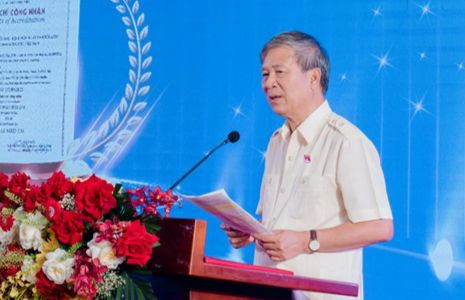 Giáo sư, Tiến sĩ Nguyễn Anh Trí, Đại biểu Quốc hội Đoàn TP Hà Nội, thành viên Ủy ban Văn hóa và Xã hội của Quốc hội.